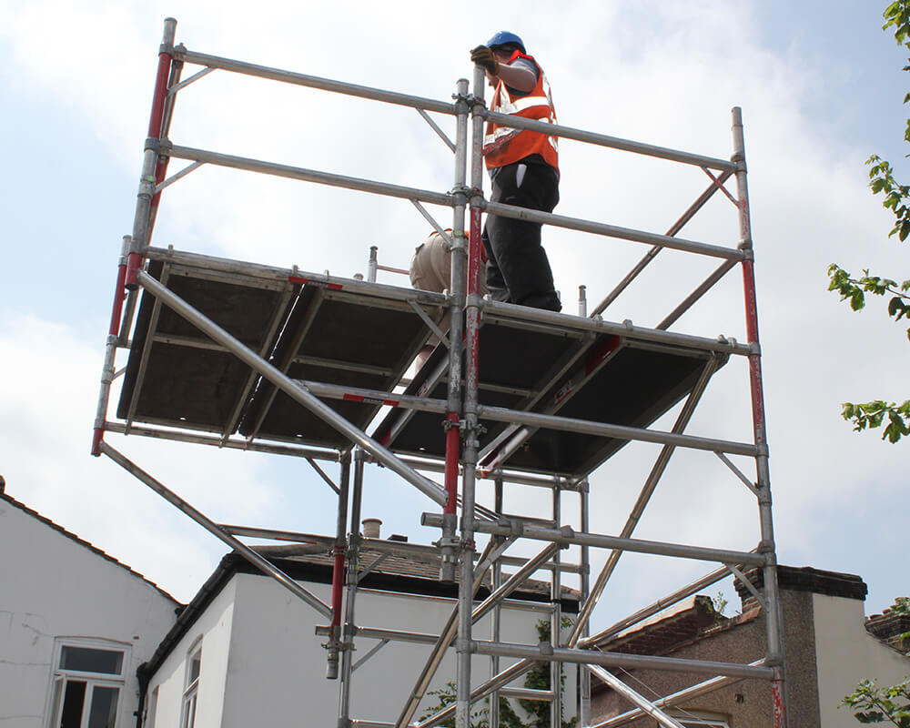 Cantilever tower installation